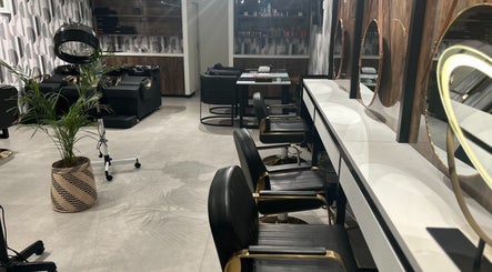 Mbokodo Hair Salon image 2