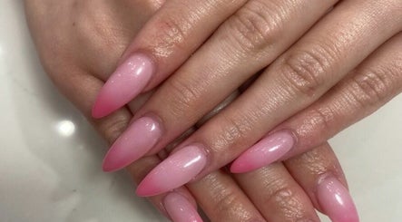 Palace Nails